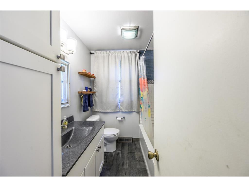 301 S 2nd Street W Aurora MN 55705 7093383 image17