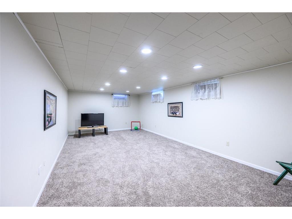 301 S 2nd Street W Aurora MN 55705 7093383 image21