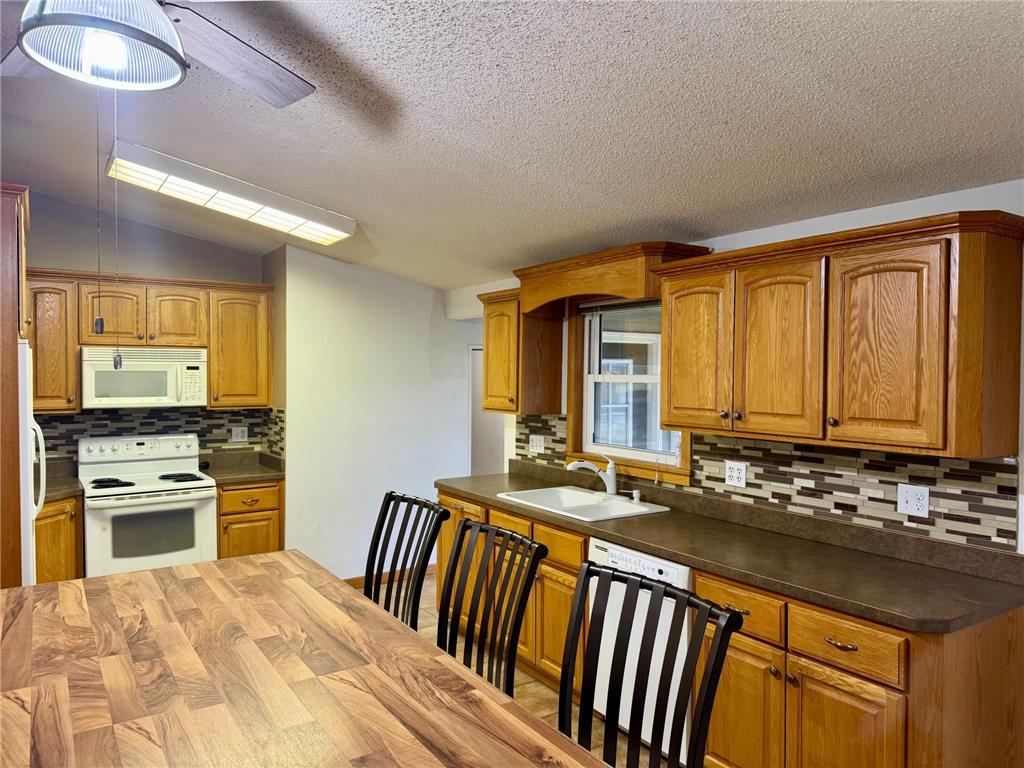 301 S 4th Street Olivia MN 56277 7051245 image8