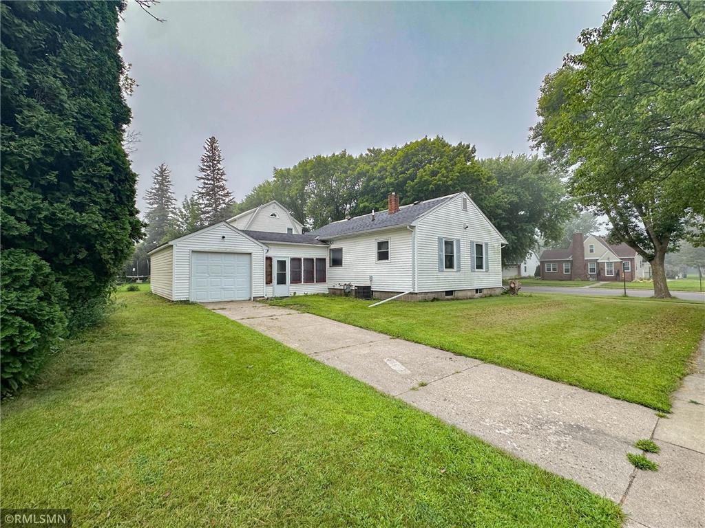301 S 8th Street Olivia MN 56277 6592543 image1