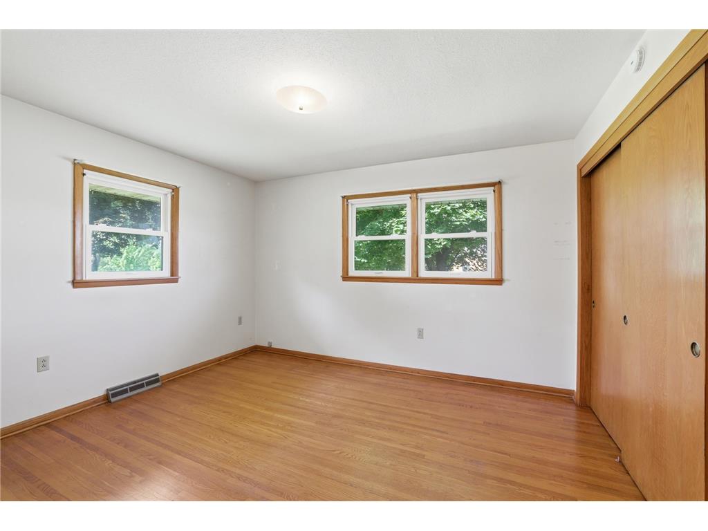 301 S Market Street Belle Plaine MN 56011 7044323 image17
