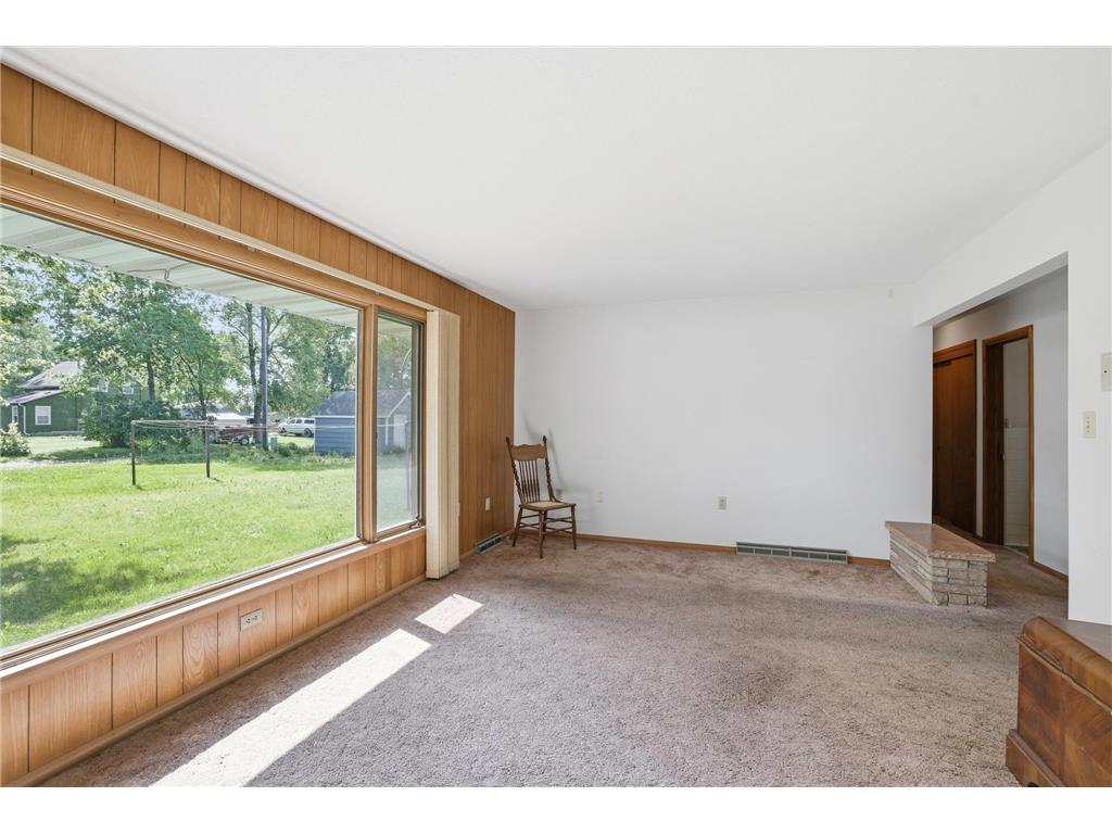 301 S Market Street Belle Plaine MN 56011 7044323 image5