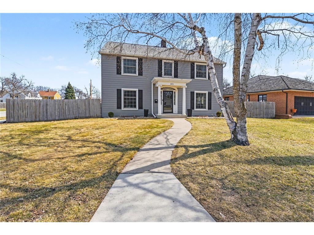 301 SE 3rd Avenue SE Pipestone MN 56164 7045626 image1