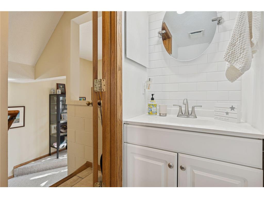 301 Selby Avenue Saint Paul MN 55102 6801008 image10