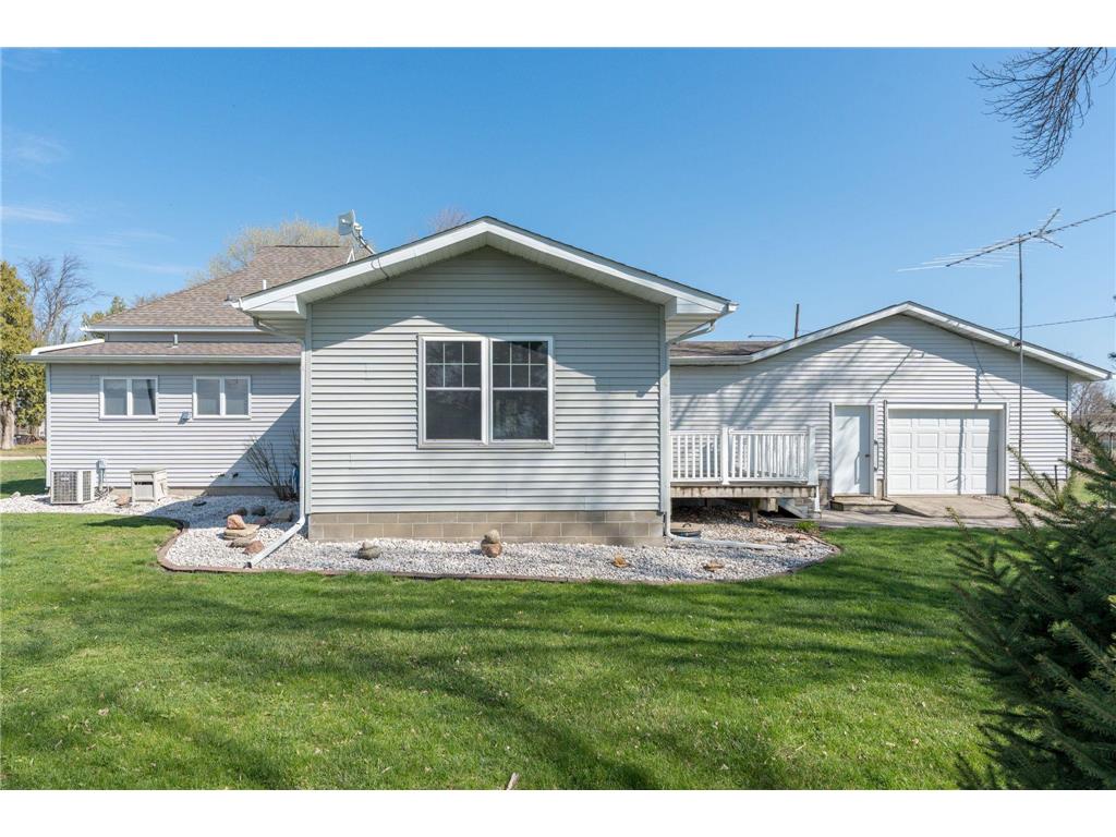301 South Street W Amboy MN 56010 7064712 image38
