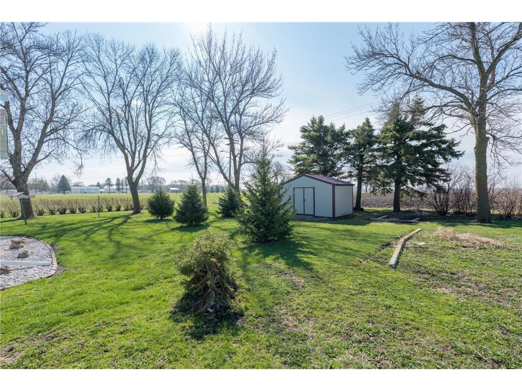 301 South Street W Amboy MN 56010 7064712 image41