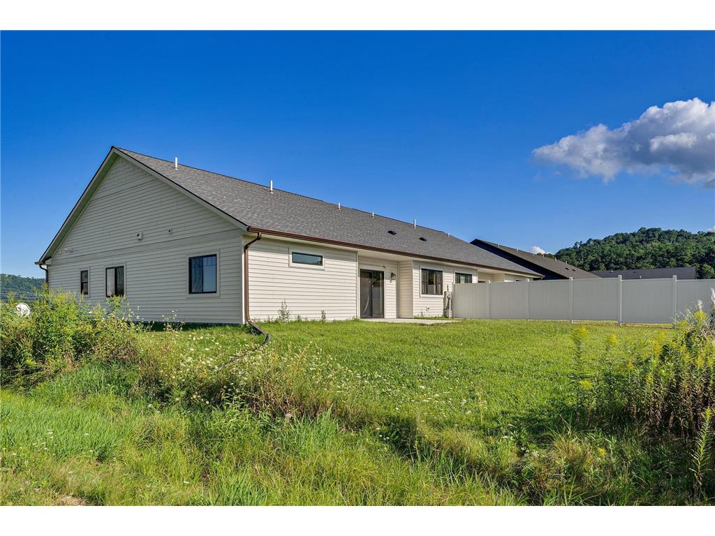 301 Stoddard Street S Houston MN 55943 7047055 image2