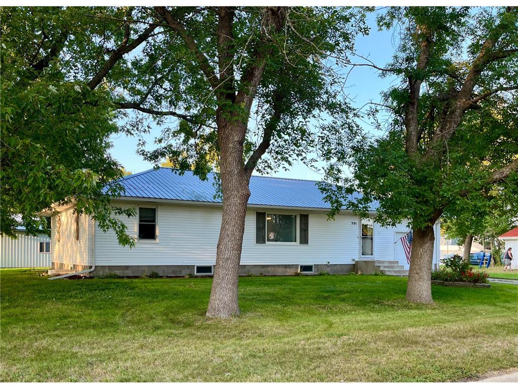301 Superior Street Milroy MN 56263 6787130 image2