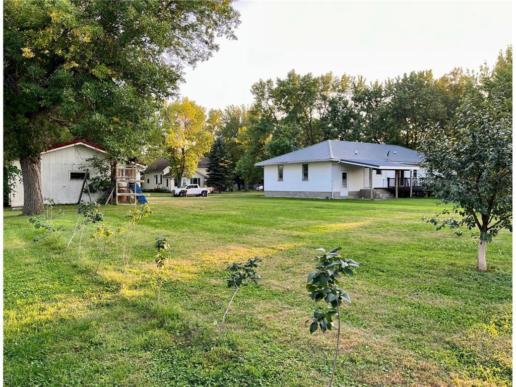 301 Superior Street Milroy MN 56263 6787130 image5