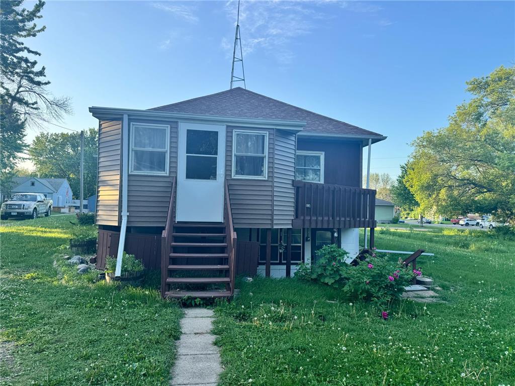 301 W 3rd Street Sherburn MN 56171 7084820 image1