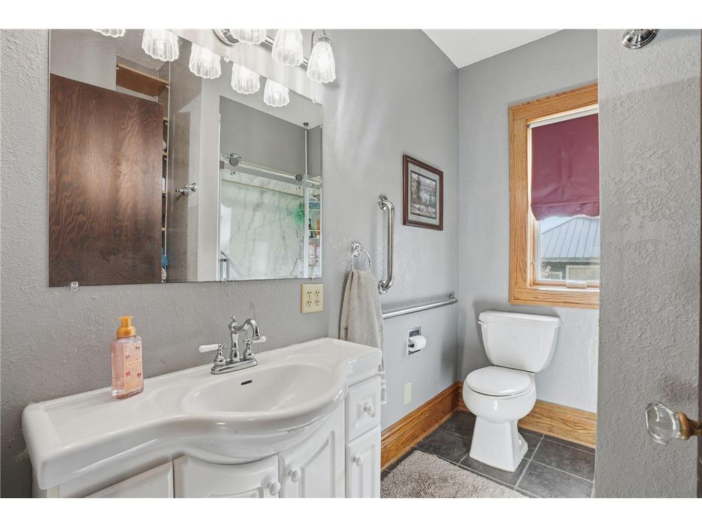 301 W 4th Street Winthrop MN 55396 7057983 image15