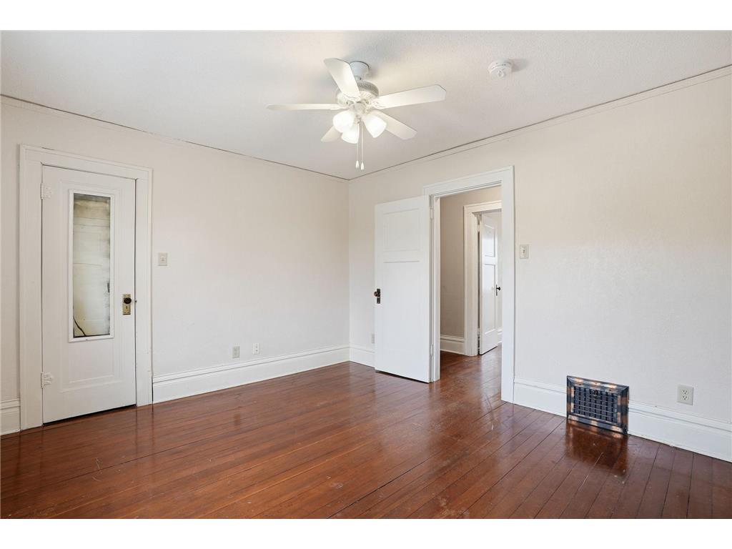 301 W 4th Street Winthrop MN 55396 7057983 image22