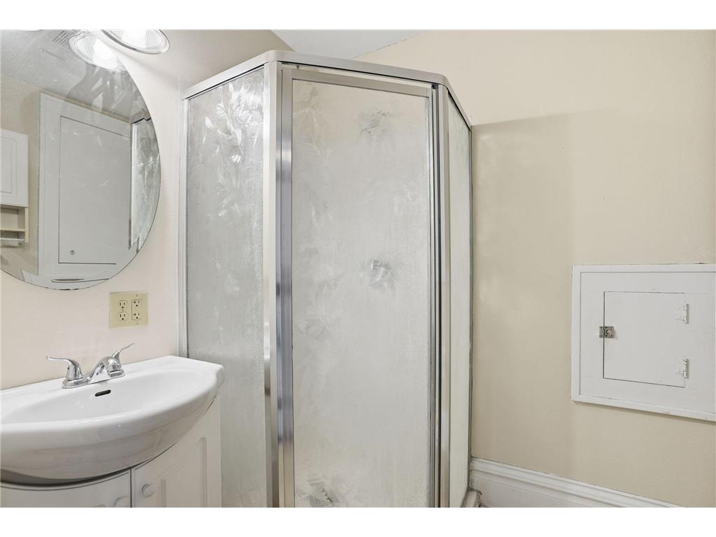 301 W 4th Street Winthrop MN 55396 7057983 image24
