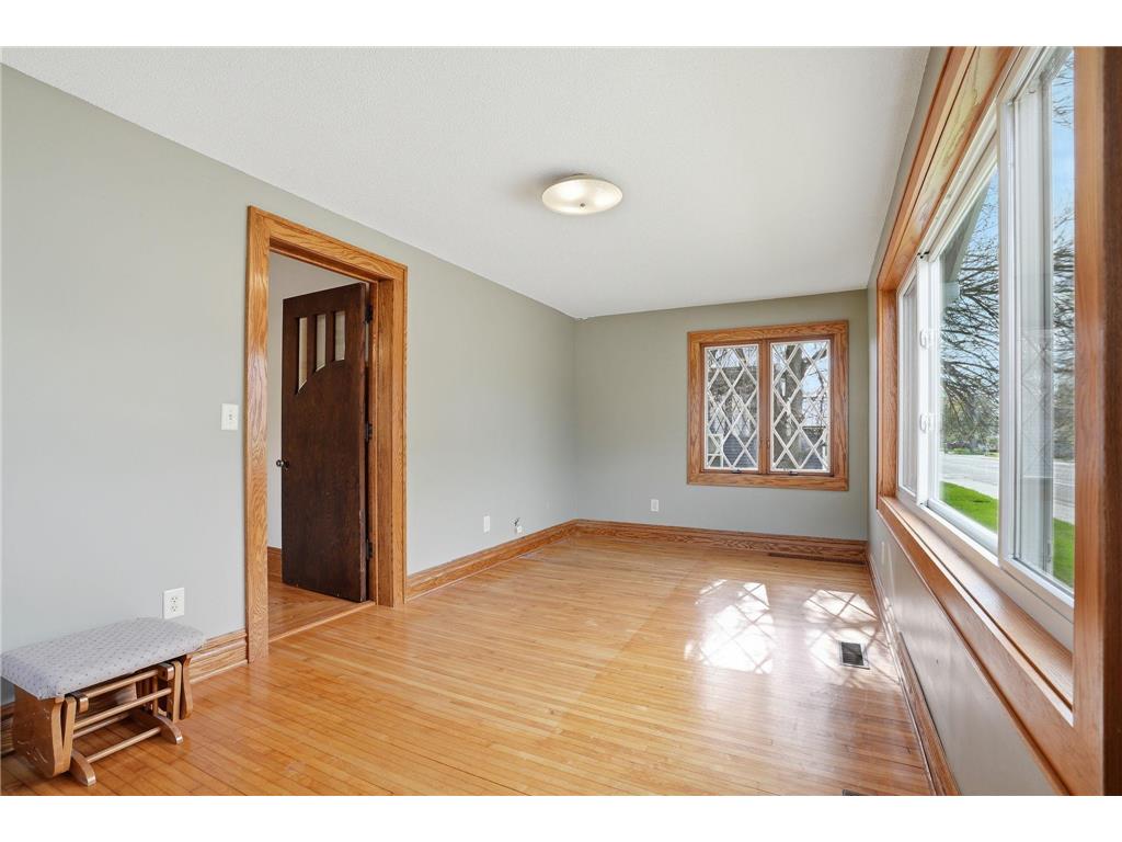 301 W 4th Street Winthrop MN 55396 7057983 image27