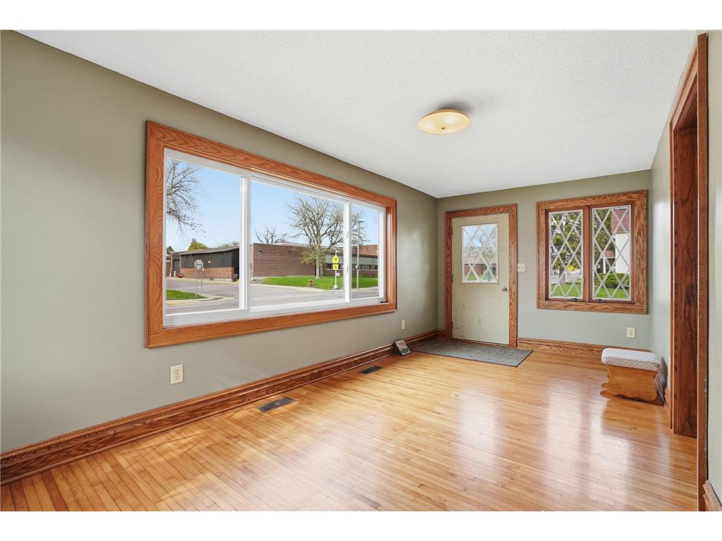 301 W 4th Street Winthrop MN 55396 7057983 image28