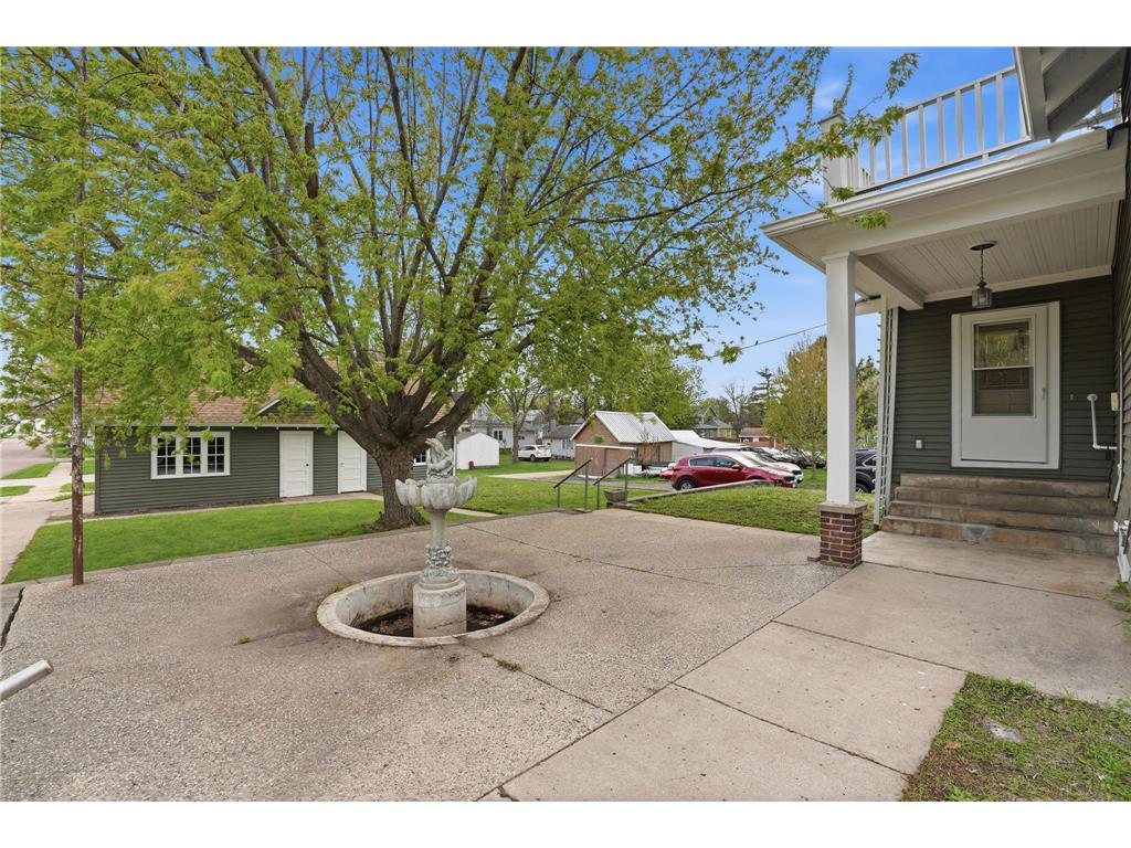 301 W 4th Street Winthrop MN 55396 7057983 image3