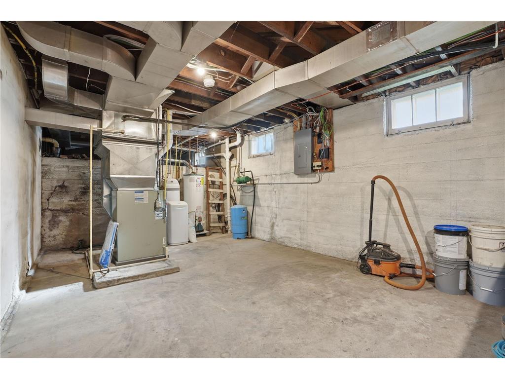 301 W 4th Street Winthrop MN 55396 7057983 image36