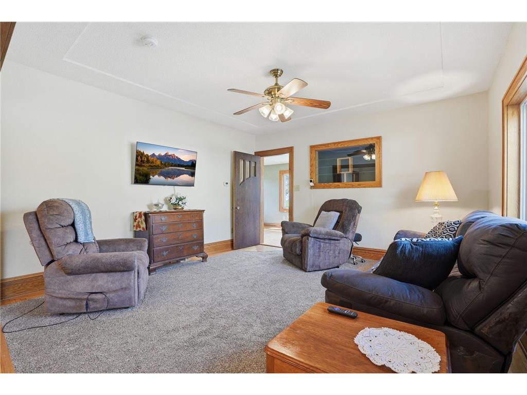 301 W 4th Street Winthrop MN 55396 7057983 image9