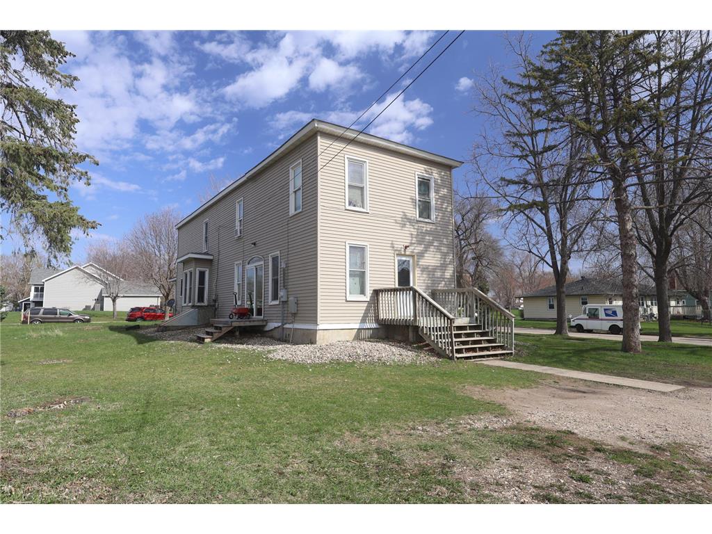 301 W 8th Street Morris MN 56267 6521499 image1