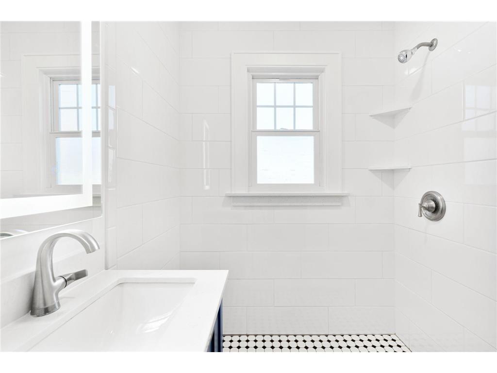 301 W Oakland Avenue #4 Austin MN 55912 7009430 image11