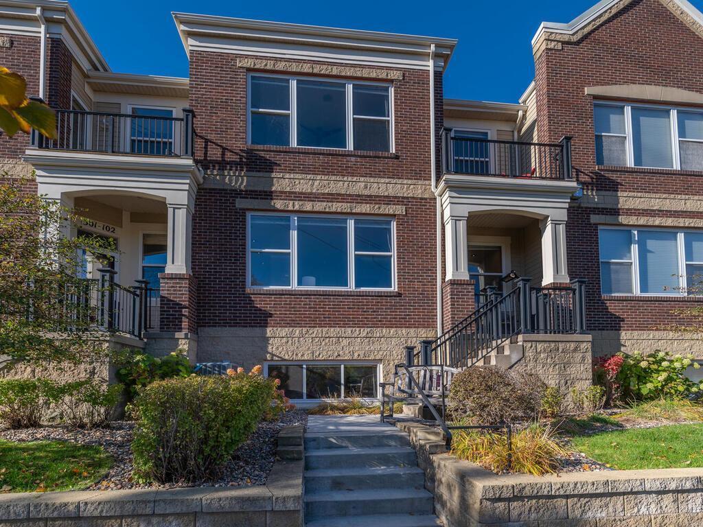 301 W River Parkway 103, Minneapolis, MN 55401 MLS 5740600 Edina