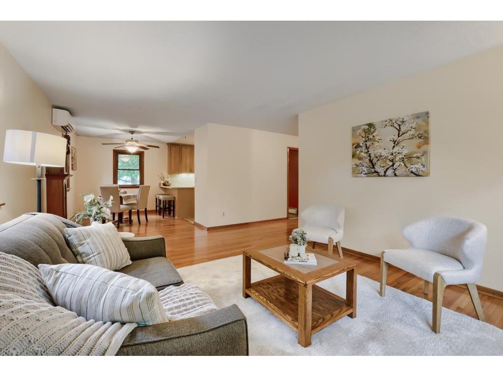 3010 Fairview Avenue N Roseville MN 55113 7039245 image1