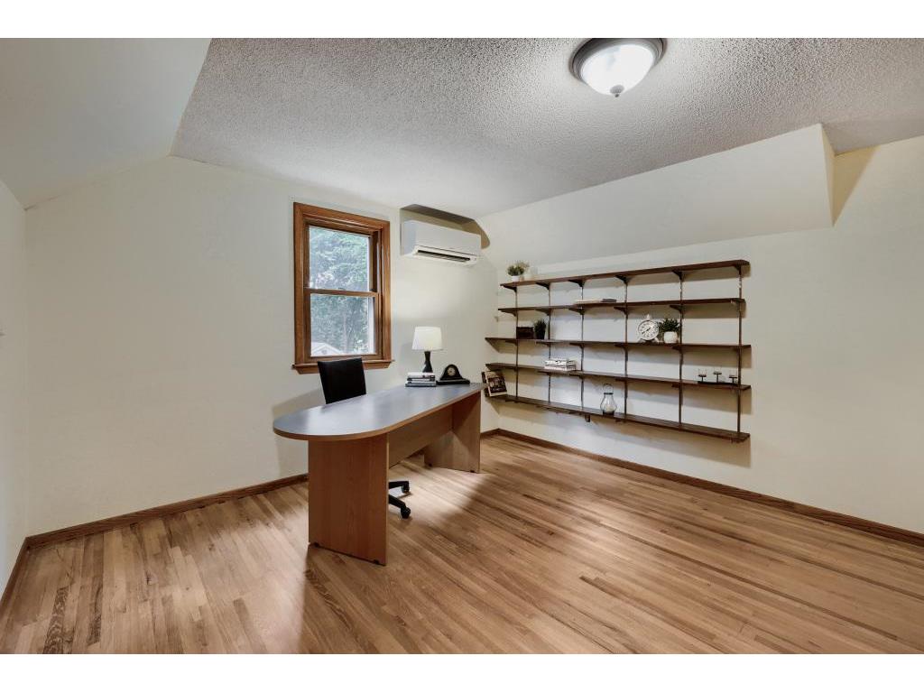 3010 Fairview Avenue N Roseville MN 55113 7039245 image12