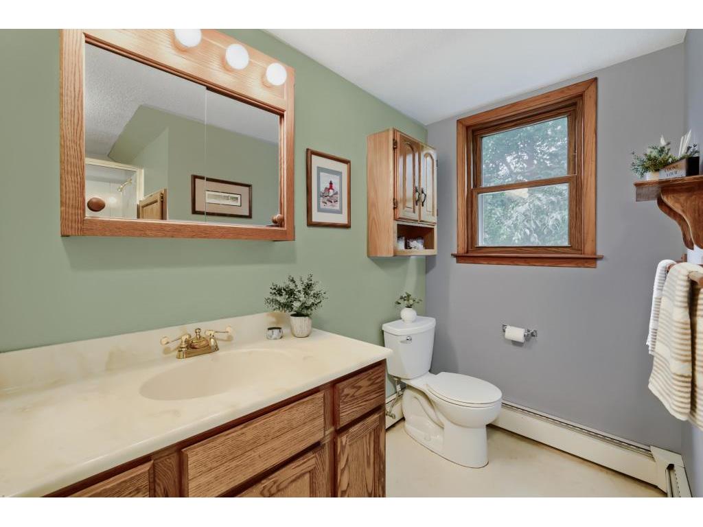 3010 Fairview Avenue N Roseville MN 55113 7039245 image15
