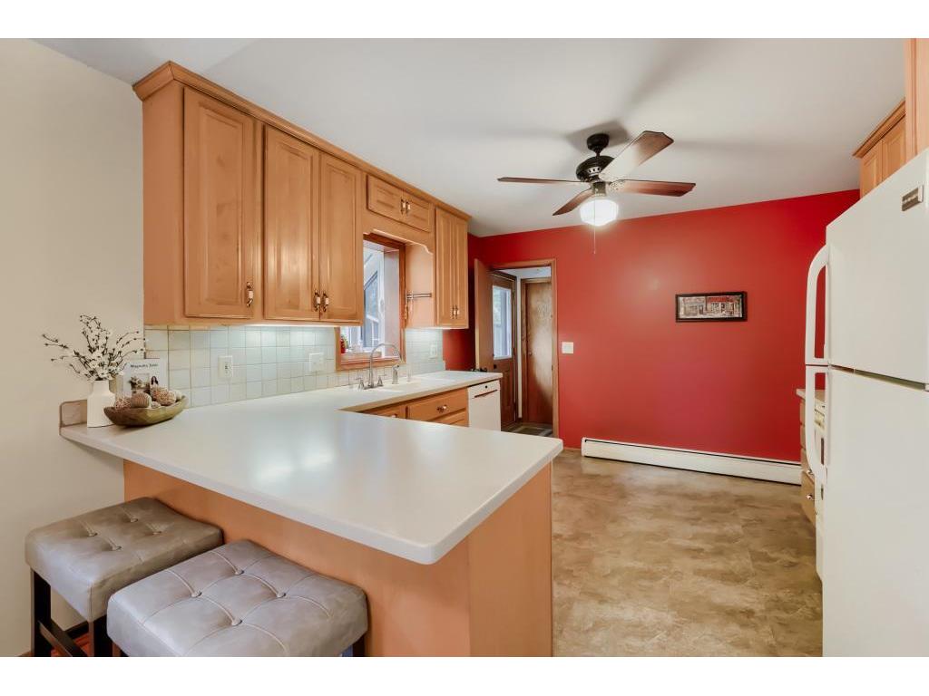 3010 Fairview Avenue N Roseville MN 55113 7039245 image4