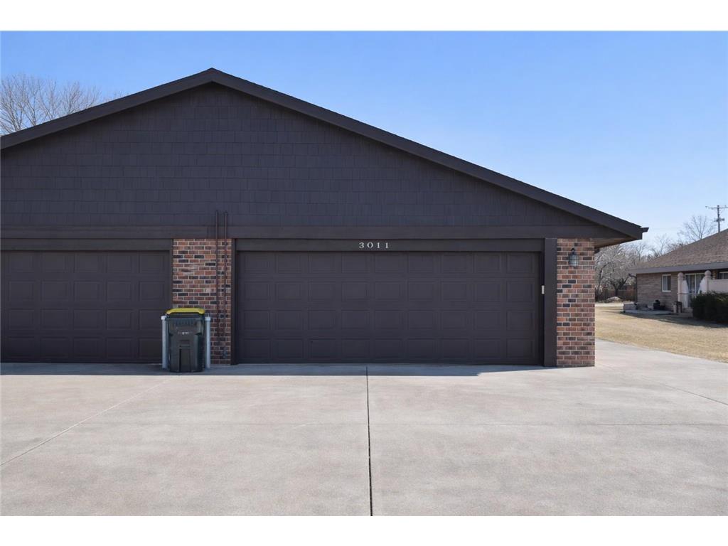 3011 1st Avenue NW Willmar MN 56201 7008445 image2