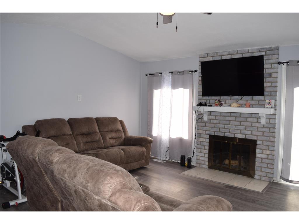 3011 1st Avenue NW Willmar MN 56201 7008445 image5