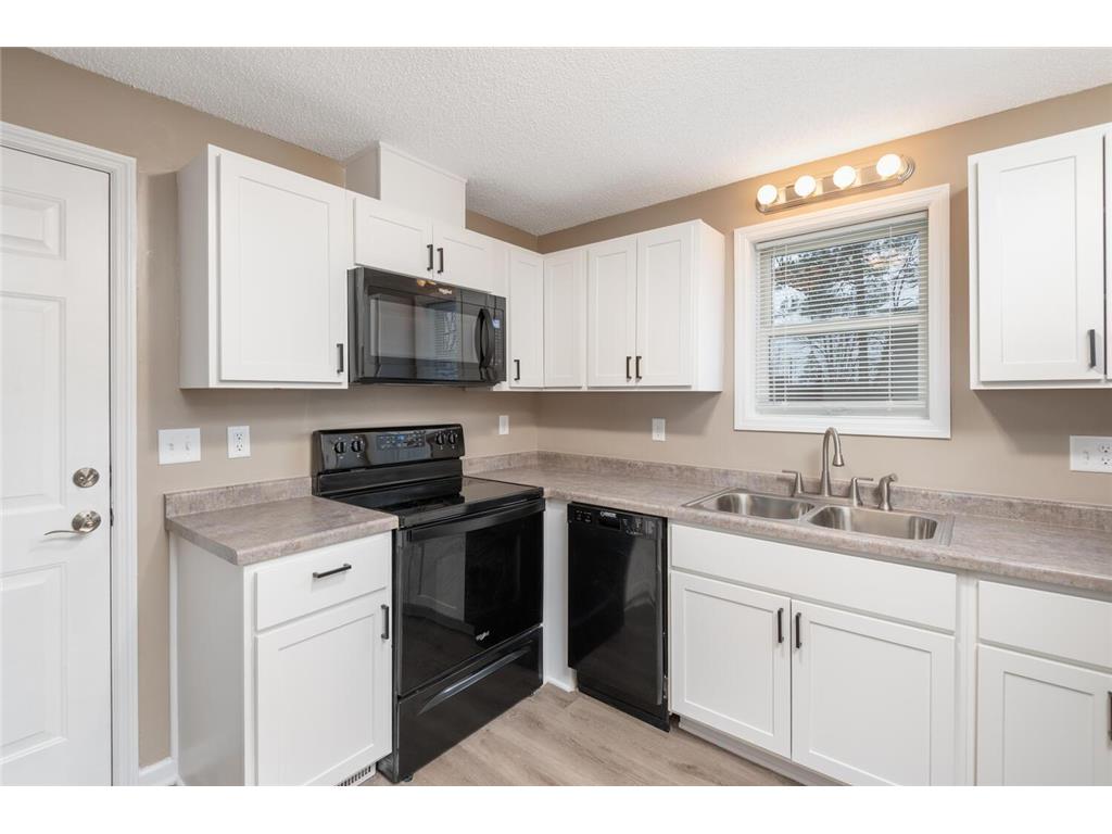 3011 Fremont Avenue N Minneapolis MN 55411 7027863 image12