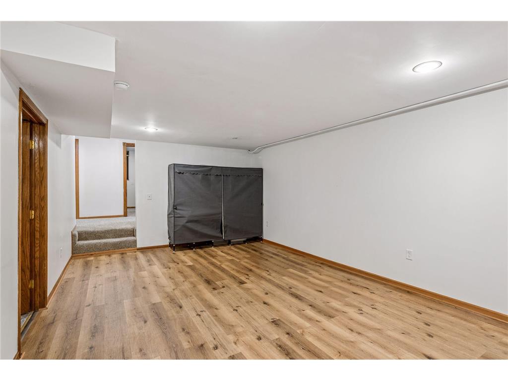 3012 Walter Street Maplewood MN 55109 7083661 image35