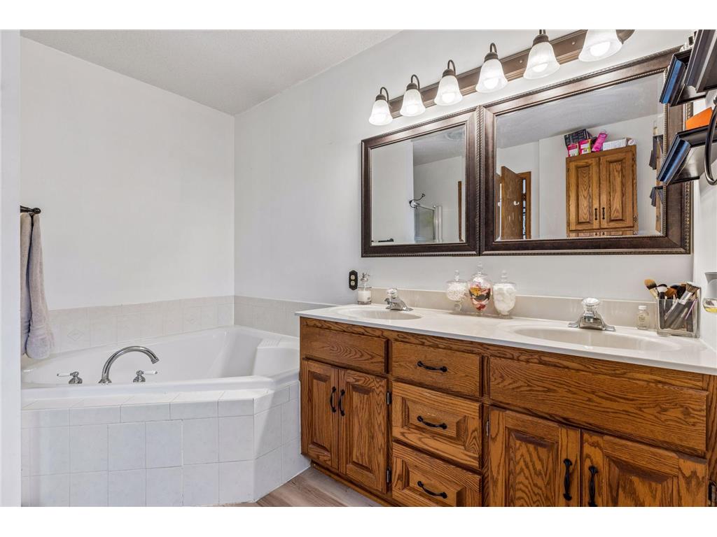 3012 Walter Street Maplewood MN 55109 7083661 image49