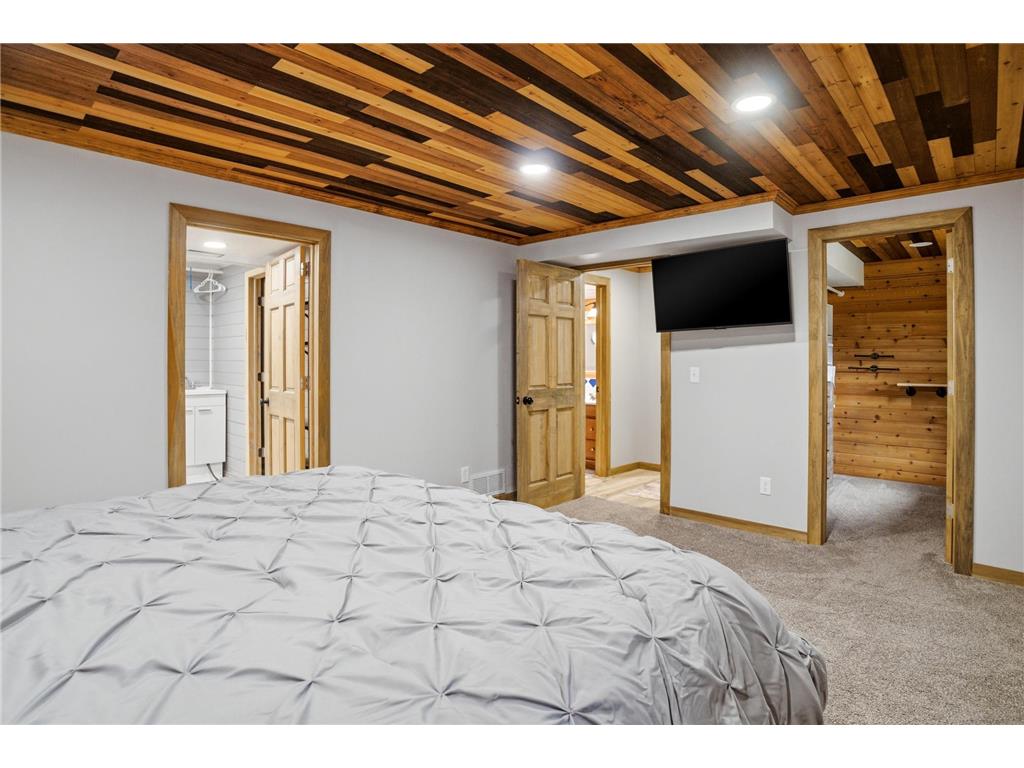 30125 Neal Avenue Lindstrom MN 55045 - South Center Lake 7074250 image19
