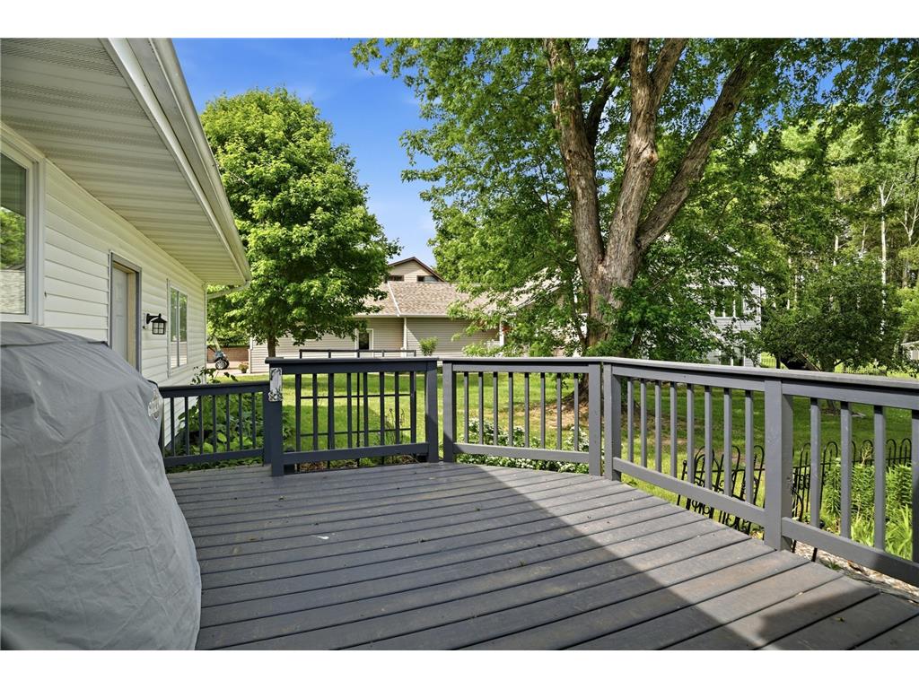 30125 Neal Avenue Lindstrom MN 55045 - South Center Lake 7074250 image23