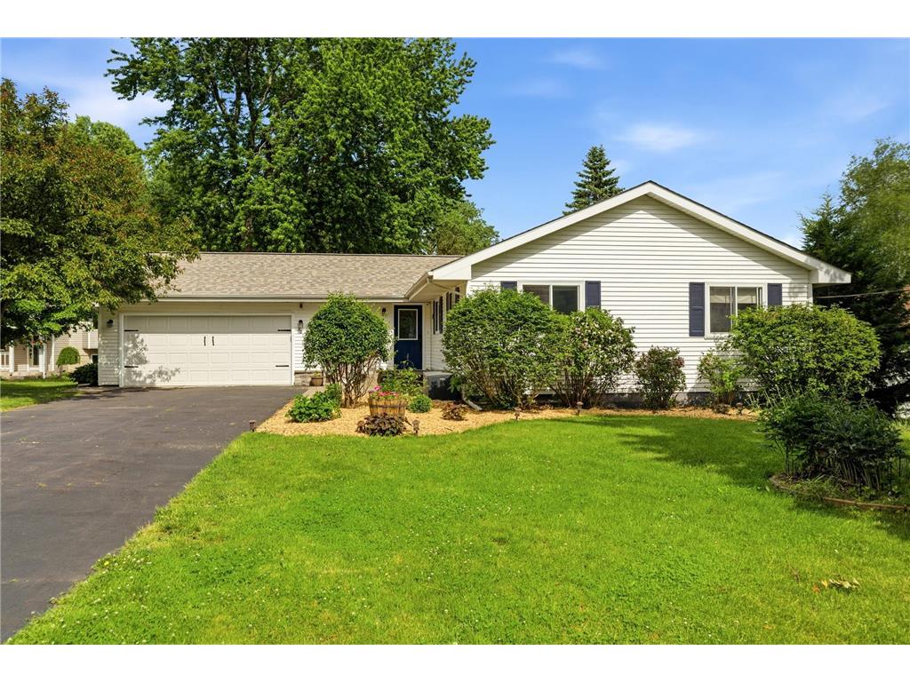 30125 Neal Avenue Lindstrom MN 55045 - South Center Lake 7074250 image3