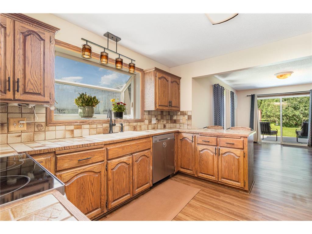 3013 Bluffs Drive Mound MN 55364 - Lake Minnetonka 7096425 image13