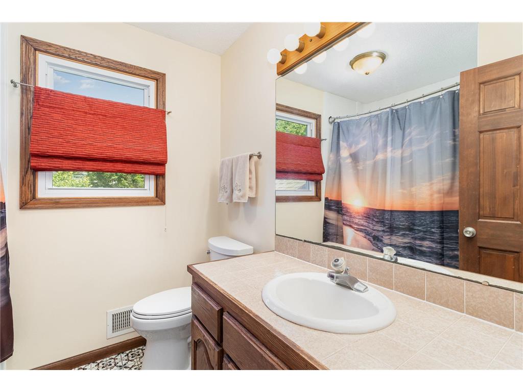 3013 Bluffs Drive Mound MN 55364 - Lake Minnetonka 7096425 image25