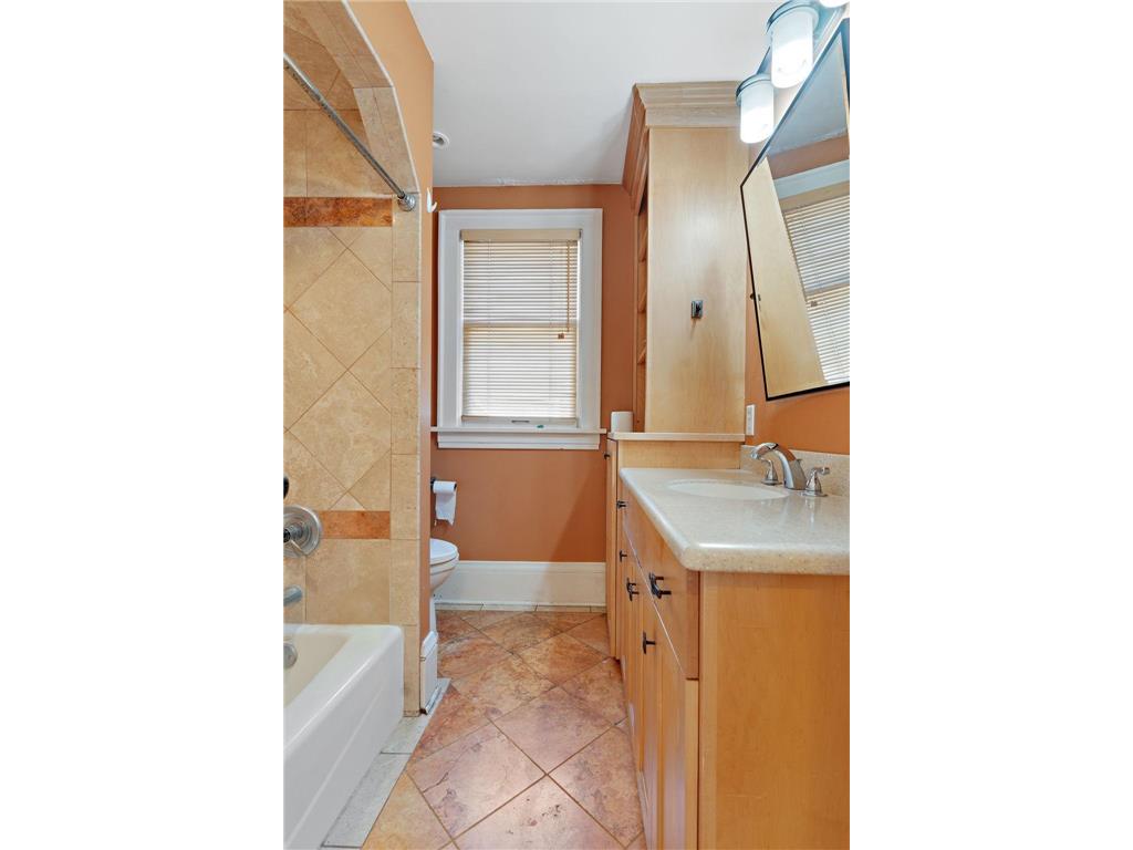 3013 James Avenue S Minneapolis MN 55408 7007762 image24