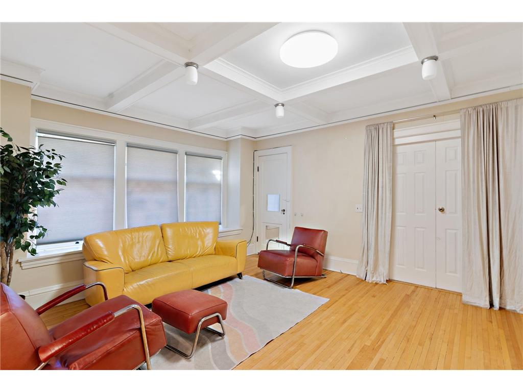 3013 James Avenue S Minneapolis MN 55408 7007762 image6