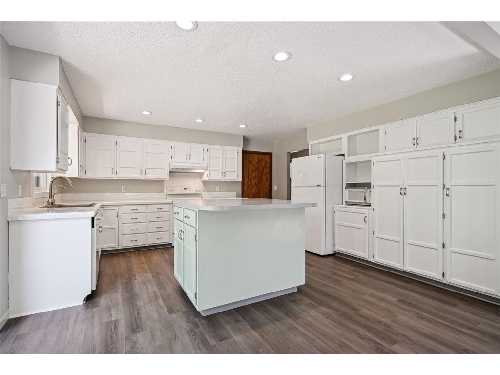 30131 Trader Trail Staples MN 56479 6408492 image1