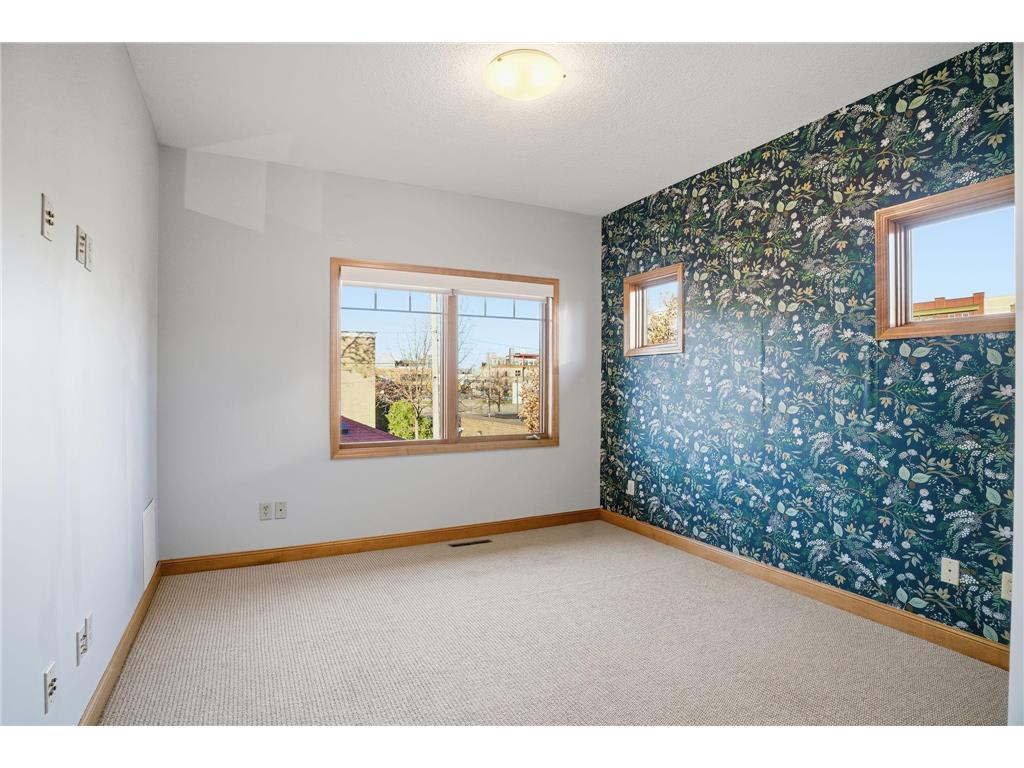 3014 Emerson Avenue S Minneapolis MN 55408 6810482 image18