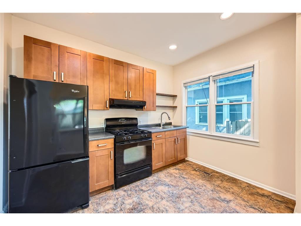 3014 Humboldt Avenue N Minneapolis MN 55411 6748132 image16