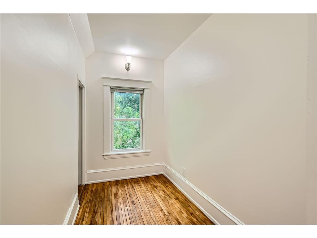 3014 Humboldt Avenue N Minneapolis MN 55411 6748132 image24