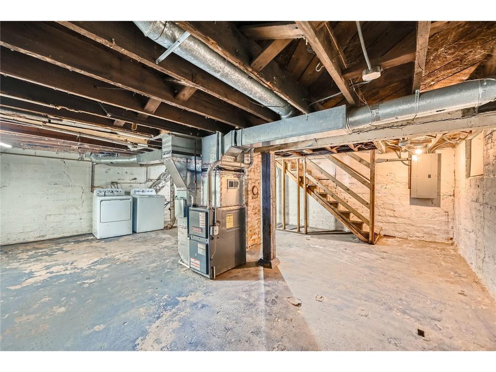 3014 Humboldt Avenue N Minneapolis MN 55411 6748132 image26