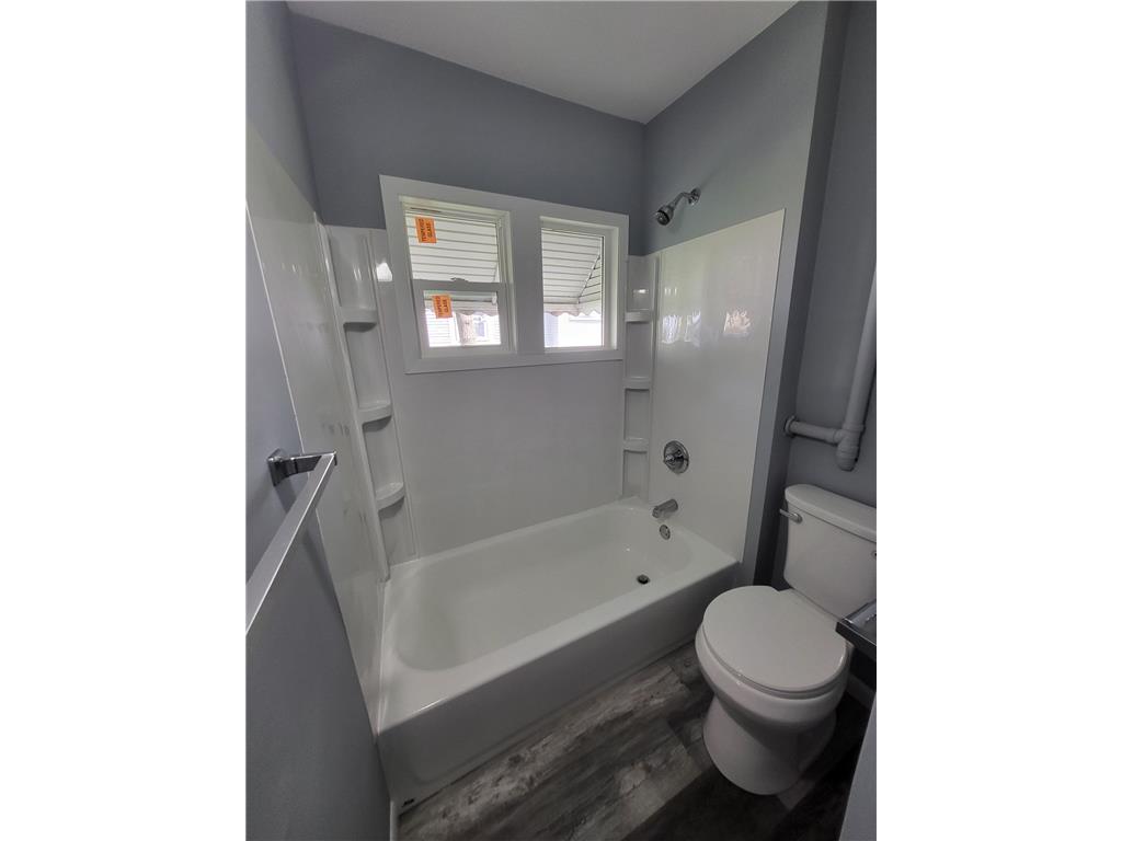 3014 Russell Avenue N Minneapolis MN 55411 7009573 image11