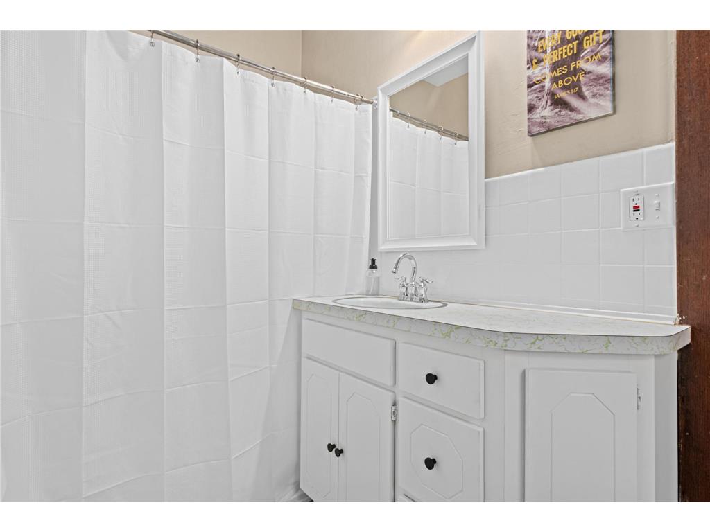 3017 29th Avenue S Minneapolis MN 55406 7083193 image17