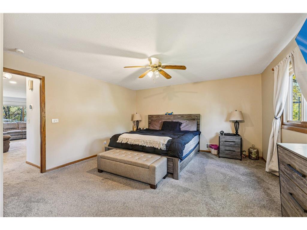 3017 74th Avenue N Brooklyn Park MN 55444 6813091 image10