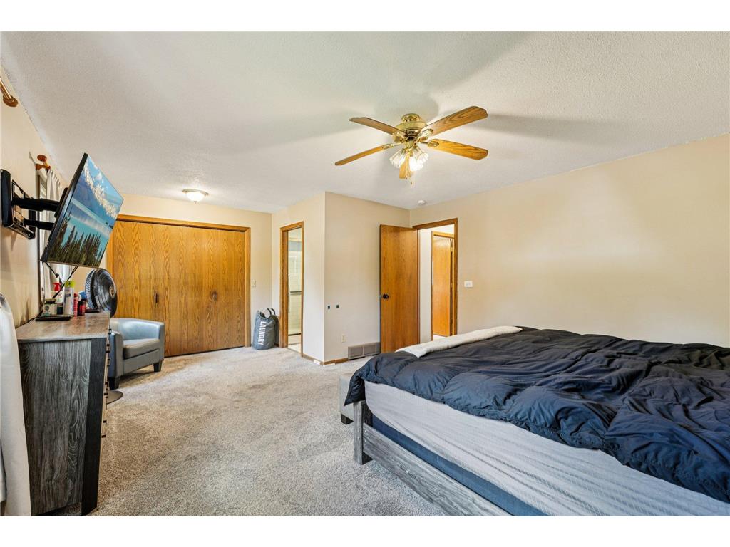 3017 74th Avenue N Brooklyn Park MN 55444 6813091 image11
